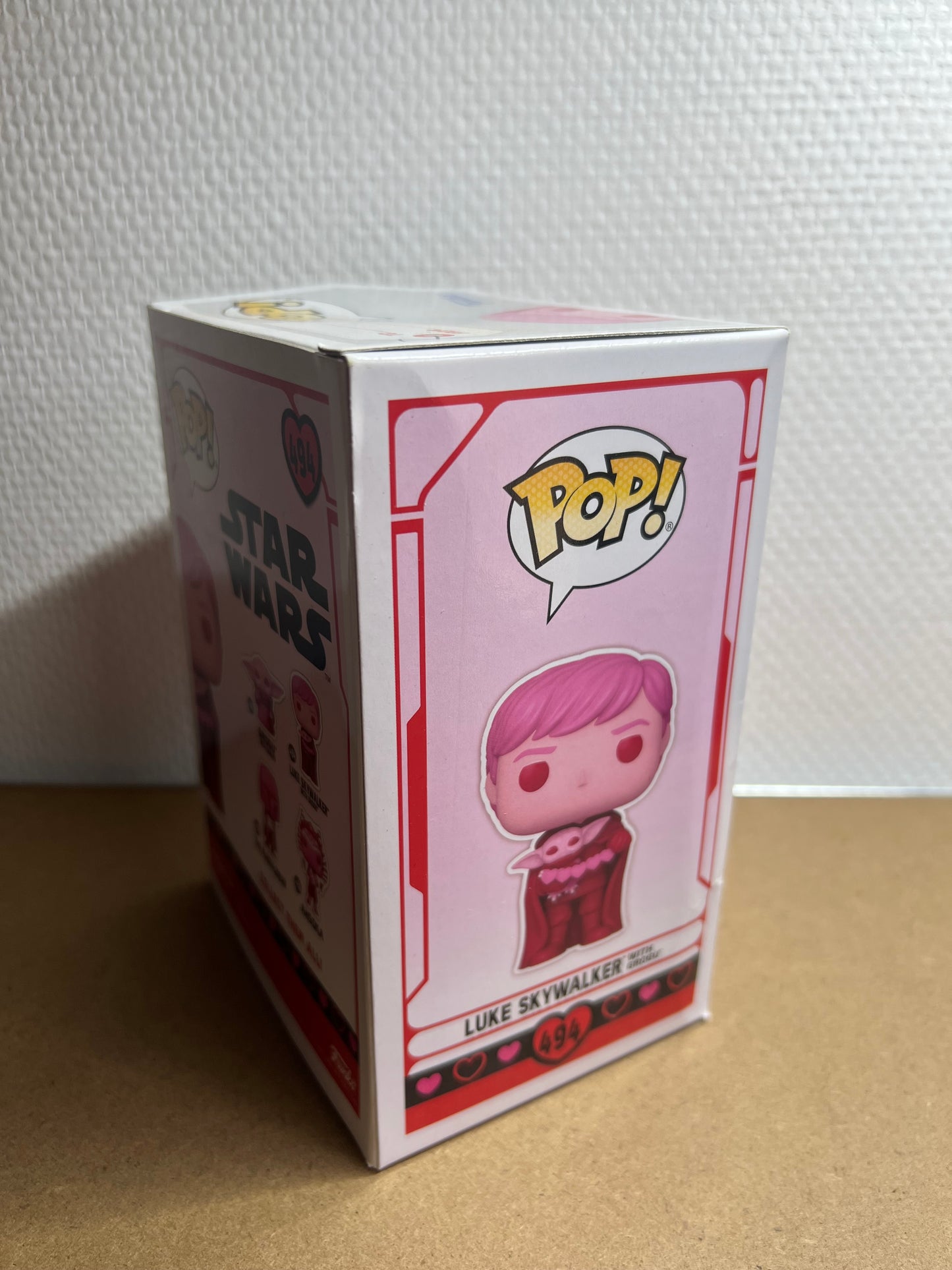 Figurine Funko Pop Luke Skywalker with grogu #494